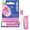 Labello Velvet Rose - Matita per la cura delle labbra con profumo di rosa per 24 ore di umidità, balsamo per labbra nutriente con burro di karitè e olio di jojoba (4,8 g)