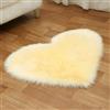 Tomifine Tappeto Imitazione Lana Lungo Pelliccia Morbida Forma di Cuore Tappeti Imitazione Della Pelliccia Decorazione per Camera da Letto, Soggiorno, Divano, Tappetino per Il Letto (60 x 60 cm,Beige)