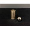 MOMOMAGE Palla & Tubo Mistero (Ottone) Trucchi Magici Sfera Acciaio Affondare Giù nel Tubo Magia Primo piano Illusioni Puntelli Gimmick Mentalismo Facile
