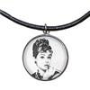 Handmade Ciondolo in acciaio inossidabile, 30mm, cordoncino di cuoio, fatto a mano, illustrazione Audrey Hepburn 3