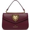 Braccialini Baroque Borsa a spalla in similpelle di colore nero, con spallaccio regolabile portabile anche a tracolla. Il cuore gioiello dorato, ispirato allo stile barocco, dona un tocco scenografico