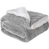 IlGruppone Coperta Plaid in Pile Sherpa Invernale, Morbida e Calda,440 Gr/Mq Coperta Pelosa Tinta Unita Con Lavorazione Divano in Finta Pelliccia - Grigio - Plaid 127x152