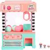 L.O.L. Surprise! LOL Surprise Minis Macchinetta con artiglio con 5 sorprese - Include una Mini OMG Uptown Girl, Mini Prim e Mini Animale Domestico Yuppy Puppy, luci e suoni interattivi - Età: 4+ anni