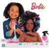 Barbie, Affro Style, 27 accessori per acconciatura inclusi, il suo trucco cambia colore, giocattolo per bambini dai 3 anni, GIOCHI PREZIOSI, BAR34