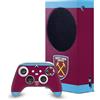 Head Case Designs Licenza Ufficiale West Ham United FC 1895 Vino Rosso Stemma Arte Pacchetto Console Da Gioco Wrap E Pelle Per Controller Compatibile con Xbox Series S Console & Controller Bundle