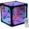 Generic Infinity Mirror Tunnel Light, RGB cambia colore cubo luce notturna con telecomando e controllo app, interfaccia USB, lampada da tavolo reattiva al suono per soggiorno e camera da letto