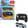 Hot Wheels Auto giocattolo radiocomandata, con telecomando, scala 1:64, Ford Mustang, pulsante booster per gara e acrobazie su pista o fuoripista, ricarica con cavo USB