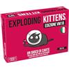Exploding Kittens Asmodee EDIZIONE VM18 - Gattini Esplosivi Decisamente Sopra le Righe - Party Game per Adulti - Carte da Gioco Esclusiva Amazon - 2-5 Giocatori - 18+ Anni - Ed. in Italiano