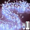 KINGCOO Ghirlanda di luci a grappolo con telecomando, impermeabile, 29,5 m, 300 LED, filo argentato alimentato tramite USB, per esterni, interni, camera da letto, finestra, matrimonio, festa di