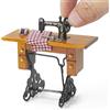 Odoria Casa delle Bambole Macchina da Cucire: 1/12 Scala Miniatura Tavolino da Cucire con Stoffa e Filo per Laboratorio di Cucito Vintage - Mini Accessorio Retro in Legno