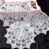 Wambere Set di 4 tovagliette da tavola in pizzo bianco ricamato, sottobicchieri in pizzo rotondi a forma di fiore, tovagliette opache da tavolo, centrini completamente all'uncinetto, sottobicchieri per tazze