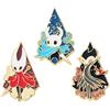 JUSONGKWCP 3 Hollow Knights Figure Badge Distintivo, The Knight Spilla Carina, Game Distintivo in Metallo, Hollow Knights Cosplay Accessori Borsa Decko