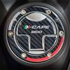 labelbike - Adesivo 3D Moto Tappo Serbatoio Protezione e Decorazione in Resina con Licenza Ufficiale compatibile con Moto Morini X-Cape 1200 2026 Colore Rosso Carbonio Grigio