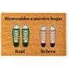 NANNUK Baby creations NANNUK - Zerbino personalizzato in fibra di cocco, design con scarpe dei familiari, cambia il colore delle scarpe, dimensioni 70 x 40 cm (coppia)
