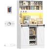 HOMCOM Credenza Cucina Alto Rustico 180cm, Mobile Dispensa con Prese di Ricarica, Luci LED, Portabottiglie, Piano Portamicroonde, Ripiani Aperti, Ante Scorrevoli, Foro Passacavi Sala da Pranzo, Bianco
