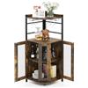 GYMAX Armadietto per Vini ad Angolo in Stile Industriale con Ripiano Regolabile e Porta a Rete, Armadietto con Porta Bicchiere da Vino, Armadietto su Gambe per Bar, Cucina, Soggiorno (Marrone)