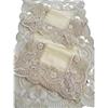 Euroricami Viterbo Elegante Set di 3 Centrini in Misto Lino con Applicazione in Pizzo macramè - Made in Italy - Dimensioni: Centro Grande 70x40 cm, Due Piccoli 30x40 cm - Colore Beige