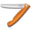Victorinox Swiss Classic Coltello da picnic pieghevole per escursioni, Frutta, verdura, panini, salsicce, Lama seghettata, extra affilata, Arancione