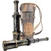 LA VILLA DECORE Lavilla Deco - Telescopio vintage con custodia in pelle: un viaggio nel tempo e nello spazio, bambola Londra 1920 (40 cm)