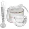 BebeDeParis Regalo Neonato Maschio Femmina | Ciuccio per Bambini con Nome | de 0|6 Mesi e Portaciuccio Grigio | Senza BPA | Presentato in una scatola elegante personalizzata | BebeDeParis