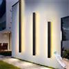 TZSMUOW Luci Esterno Giardino Applique da Parete Striscia LED Lampada da Parete Interno con Telecomando Dimmerabile Luci da Esterni IP65 Impermeabile Nero Moderno Cortile Applique da Esterne (200cm 96W)
