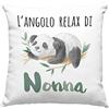 Vulfire Federa per cuscino L'angolo del Relax di Nonna, Idea Regalo Originale per Festa dei Nonni, Simpatico Accessorio Compleanno, Natale, Arredo Divano Letto - senza Imbottitura (40_x_40_cm, Nonna)