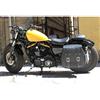 Cruizer - Monoborsa laterale per moto Harley custom in pelle doppio rexion con incavo per ammortizzatore e 3 fibie