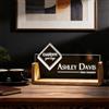 SHENGBEIDZ Targhetta For Nome Da Scrivania Con Logo Aziendale Personalizzato Con Base In Legno, Accessori For Ufficio Con Luce Notturna A LED Di Marca Aziendale Personalizzata, Cartello In Legno Acrilico(A3)