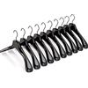 Mainetti Appendini per Capispalla, Cappotti, Abiti Pesanti, Grucce in Plastica, Resistenti, con Finitura Antigraffio, Made in Italy, Set di 10 Pezzi, Nero Lucido con Gancio Nero, Taglia 38cm