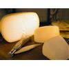 Liune 2.5 kg - Formaggio pecorino semicotto, prodotto in Sardegna dal pastore di Monte Accas. Ampia selezione del latte di pecora. Formaggio di pecora termizzato, per mantenere inalerate le sue caratteristi