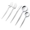 Decor Decorline Decorline - Set di posate in plastica resistente riutilizzabile - 40 pezzi - Include 16 forchette, 8 coltelli, 8 cucchiai e 8 cucchiaini da caffè - Noble - Top: Argento lucido - Manico: Bianco