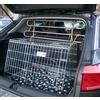 Pet World Gabbia per cani inclinata per auto, misura media, 86,4 cm, compatibile con Volkswagen VW T-Roc, design britannico, gabbia da viaggio in acciaio, portello di emergenza - pieghevole