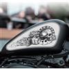 worldcustomchopper Adesivi Stickers Skull Poker da serbatoio compatibile con Harley Davidson moto custom chopper (Da 12 litri 42 cm con Laminazione)
