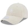 New Era York Yankees MLB Teddy Women Beige 9Forty Adjustable Women cap - One-Size