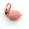 Handmade spilla fenicottero all'uncinetto, spilla uccello