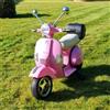 ATAA Vespa Classica 12V Piaggio - Rosa- Moto elettrica per bambini fino a 7 anni. Batteria 12v portapacchi in omaggio