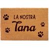 Lupia Zerbino Ingresso Esterno 40x60 cm LA NOSTRA TANA, Zerbino Ingresso Casa Simpatico in Fibra di Cocco Resistente, Tappeto Porta con Scritta, Base Antiscivolo PVC, Interno Esterno Made in Italy