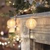 Lights4fun Ghirlanda Luminosa con 10 Luci LED Catena Decorativa di Luci di Natale, Palline di Carta, Origami, Addobbi Natalizi per la Casa, Interni, Albero, a Batteria con Timer, 2,40m