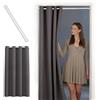 tinycurtains, tenda per porta o armadio con asta telescopica, facile da installare in 1 solo minuto senza forare (tenda grigio + asta bianca, larghezza porta 55-90 cm)