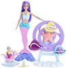 Barbie - Bambola Barbie Skipper Set Dreamtopia, playset con bambola Skipper, due agnellini, un passeggino a forma di carrozza e tanti altri accessori, Giocattolo per Bambini 3+ Anni, HLC29