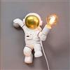 OOWOKS Moderna Applique da Parete Astronauta con Interruttore, Lampada da Parete in Resina Decorativa per Cameretta con Spina e Cavo, Luce Notturna Uomo Spazio Creativo per Camera da Letto Salotto, Bianca