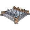 Arcadia Scacchiera Antico Egitto - Set Scacchi Faraoni con Sfingi Piano In Resina 40 X 40 Cm, Base In Ceramica Pedine In Resina Oro E Argento Alta Qualità Arredamento Elegante e Sofisticato - Idea Regalo