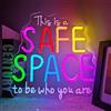 CinsYarn Segno al neon dello spazio sicuro This Is Safe Space To Be Who You Are Led Insegna al neon per la decorazione della parete Dimmerabile Neon Light Up Sign per aula terapia ufficio
