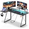 PIPIPOXER Tavolo da gioco con presa e USB, 150 cm x 90 cm, a forma di L con ripiano per monitor, scrivania ad angolo, tavolo da gioco con superficie in fibra di carbonio, stabile scrivania per