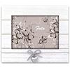 matches21 HOME & HOBBY Matches21 Cornice portafoto in legno, orizzontale, con cuore e fiocco, in legno, stile shabby bianco, 10 x 15 cm