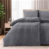 Utopia Bedding Set Copripiumino Seersucker - Include 2 Copripiumino Singolo 135x200 cm con chiusura a cerniera, 2 Federa 80x80 cm con chiusura a busta; il piumino è venduto separatamente.