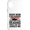 Funny Reading Cat Lover Book Mom Humor Custodia per iPhone 16 Plus Libro Mamma Amante Gatto Lettura Mentre Il Gatto Mi Giudica