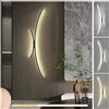 RUIFANLT Applique da Parete Curve Nero LED - Lampada da Parete Moderna 20W 3 Temperature di Colore Apparecchio a Parete Minimalista 3000K/4000K/6500K Lampada da Parete lunga in Alluminio per Soggiorno, 80CM