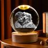 SHENGBEIDZ Sfera Di Cristallo Personalizzata Con Foto 3D Del Tuo Animale Domestico E Base Con Luce LED, Regalo Ricordo Dell'animale Domestico Dei Genitori Degli Sposi, Decorazione Da Tavolo(Colorful,6cm)