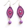 Meraki Studio Orecchini ovali da donna, orecchini mandala con perline in pietra lavica, fuchsia/viola/lilla, Gioielli all'uncinetto, Made in Italy, Bijoux da donna, Lavorazione Artigianale